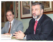 Jose Maria Garcia Gutierrez, Presidente de AEA URBANISTAS y Francisco Javier Zaragoza Ivars, Coordinador General de Urbanismo del  Ayuntamiento de M�stoles