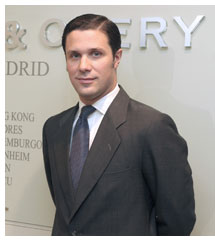 Allen & Overy promociona a Enrique L�pez de Ceballos como Counsel del �rea Fiscal en Espa�a