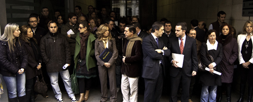 AGRUPACI�N DE DEMANDANTES AFECTADOS POR EL CIERRE DEL ESPACIO A�REO