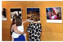 La exposici�n fotogr�fica que conmemora la Constituci�n de C�diz, �Gritos de Libertad�, visita el Colegio de Abogados de Valencia