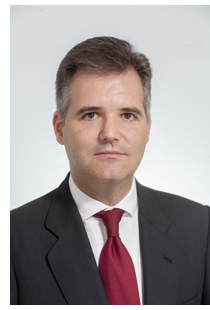 Alberto Escudero, Baker & McKenzie