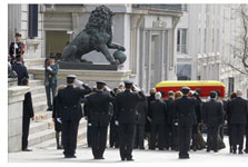 La abogac�a rinde homenaje p�stumo a Adolfo Su�rez, primer presidente de nuestra democracia