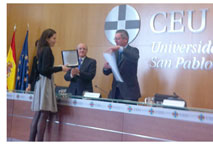 Mar�a �lvarez Caro y Javier Puyol, premiados por la C�tedra Google de Investigaci�n de la Universidad San Pablo CEU