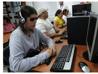 Las tecnolog�as adaptadas, aliadas de la integraci�n, permiten trabajar al 52% de las personas con discapacidad 