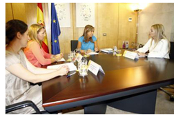 Sanidad y el CGPJ impulsan un gran acuerdo social para erradicar la violencia de g�nero a trav�s de una amplia agenda de trabajo