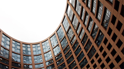 La Comisión continua la investigación de la fusión entre Orange y Jazztel sin remitir el asunto a España