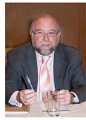 Jos� Mar�a Dav�, presidente de la Comisi�n de Deontolog�a del CCBE