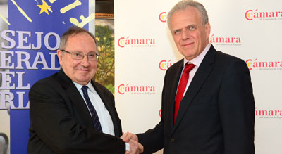 Notarios y C�maras acuerdan simplificar &nbsp;los tr�mites en la contrataci�n internacional