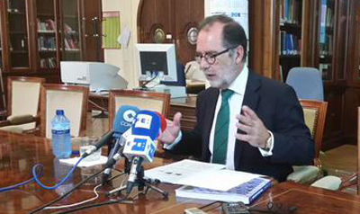 Vieira reclama a Cifuentes y a Garrido que activen la Ciudad de la Justicia para aliviar los problemas de infraestructuras de Madrid