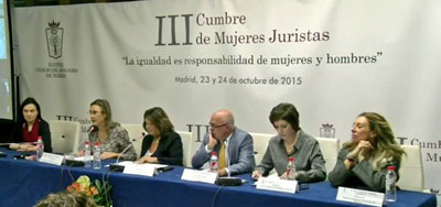 Las mujeres hacen m�s esfuerzos para lograr cualquier puesto directivo en comparaci�n con el hombre