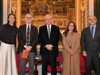 Marta Lalaguna, secretaria general de CIIAM; Alexis Mourre, presidente de la Comisión de Buenas Prácticas del Centro; Jesús Remón, Filipa Cansado y José Ricardo Feris, miembros de esta Comisión.