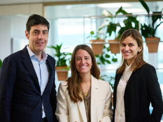 Carlos Muñoz, Blanca Llopart y Emma Corretger