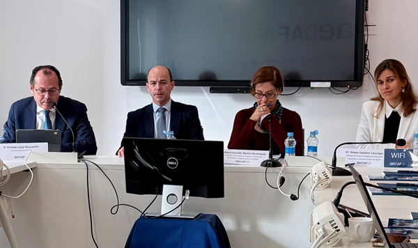 Orlando Luján, secretario general y responsable de los Grupos de Expertos de AEDAF; Bernardo Bande, presidente de AEDAF; Estrella Martín, coordinadora del Grupo de Expertos en Imposición Patrimonial y Empresa Familiar de AEDAF y Emma S. Corretger, miembro del Grupo de Expertos en Imposición Patrimonial y Empresa Familiar