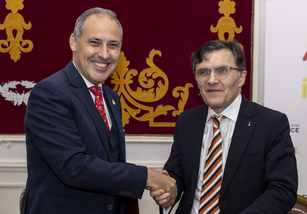 El presidente de Fundación ICAM, Eugenio Ribón Seisdedos, y el vicepresidente ejecutivo de Fundación ONCE, Alberto Durán