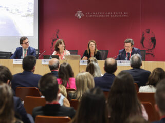 Jorge A. Azagra, María José Menéndez, Cristina Vallejo y Ramón A. Casanova