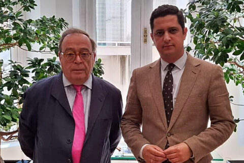 Juan P. Garbayo, director general de Novit Legal, junto a Javier Reyes, socio fundador y director de Bécquer Abogados