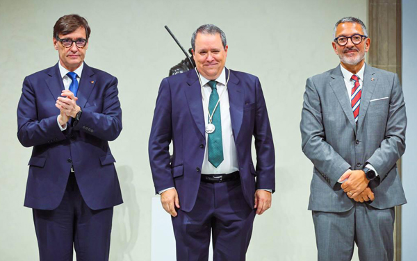 Max Arias, Medalla al Trabajo President Macià