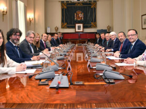 Imagen: Reunión de Abogacía Española con representantes del Poder Judicial, celebrada en abril para abordar la implantación de los Tribunales de Instancia