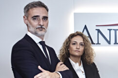 Eva López Parés y Víctor J. Martín