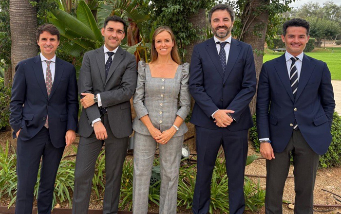 Víctor Gisbert, socio del área de Legal y Fiscal; Diosdado López, socio de Outsourcing; Lucía Segarra, socia del área de Legal y Fiscal; Diego Herrero, socio del área de Legal y Fiscal, y Eric Jové, socio del área de Legal y Fiscal.