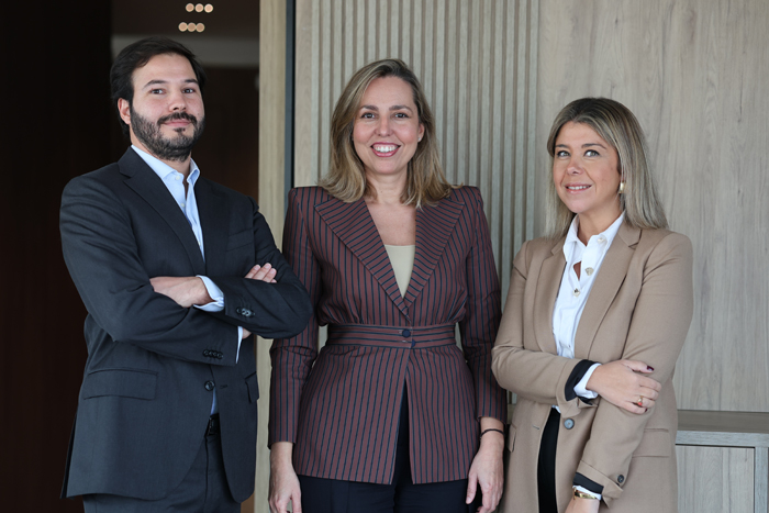 Miguel Gormendio, María Luisa Tortosa y Laura del Barrio